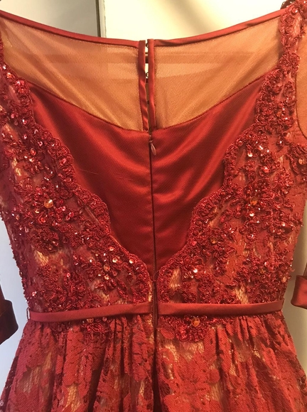 Dress - Picture 3 of 4